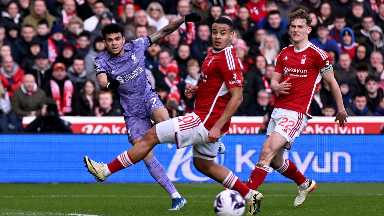 Luis Díaz, figura de Liverpool en Premier League