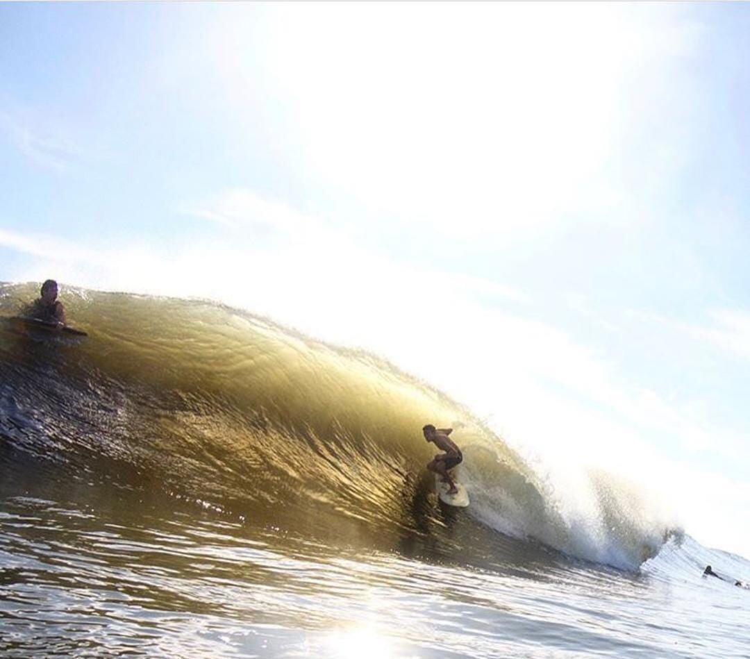 Cjllyles Surfeando en las costas de Estados Unidos