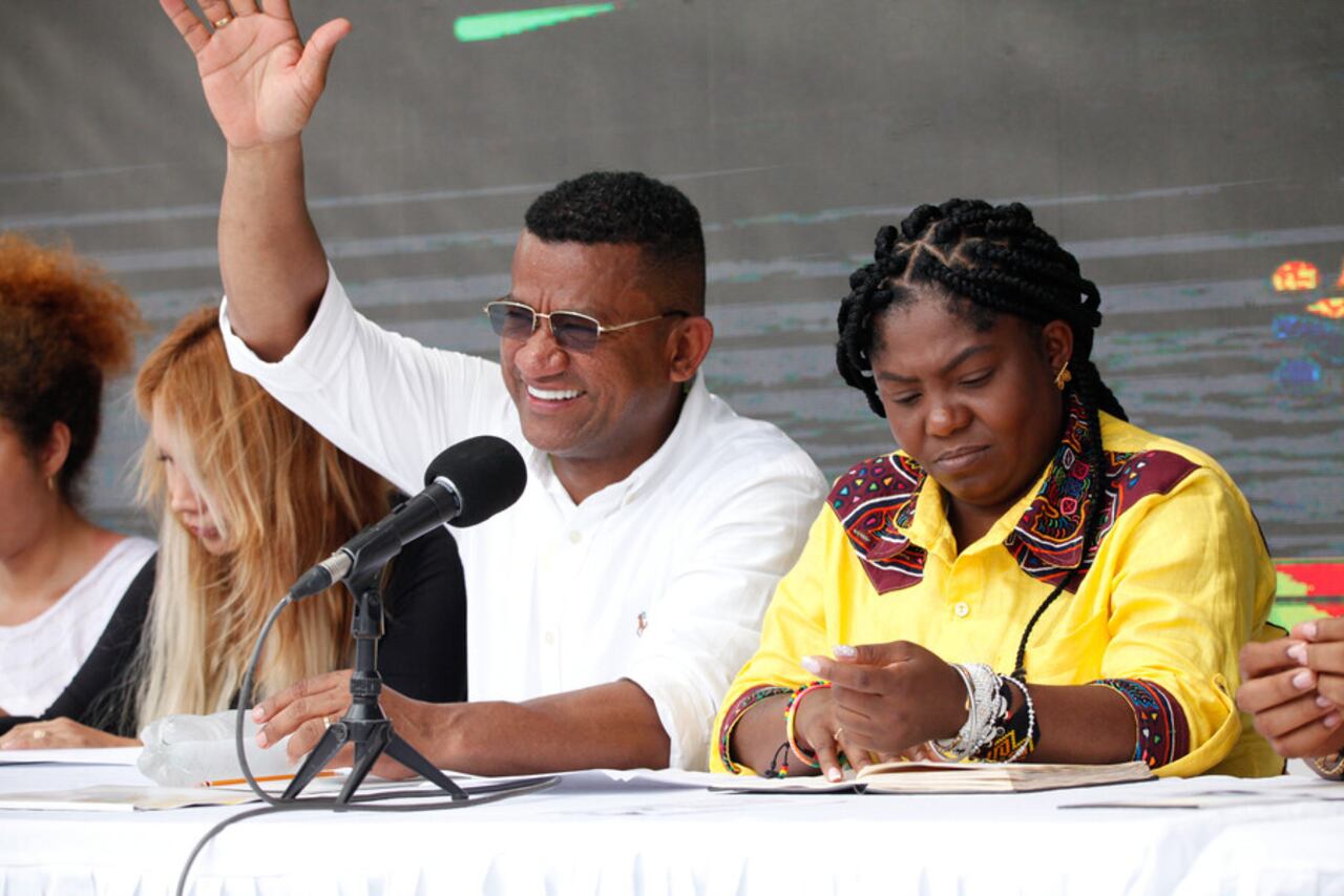 El gobernador de Nariño, Luis Alfonso Escobar Jaramillo y la vicepresidenta Francia Márquez.