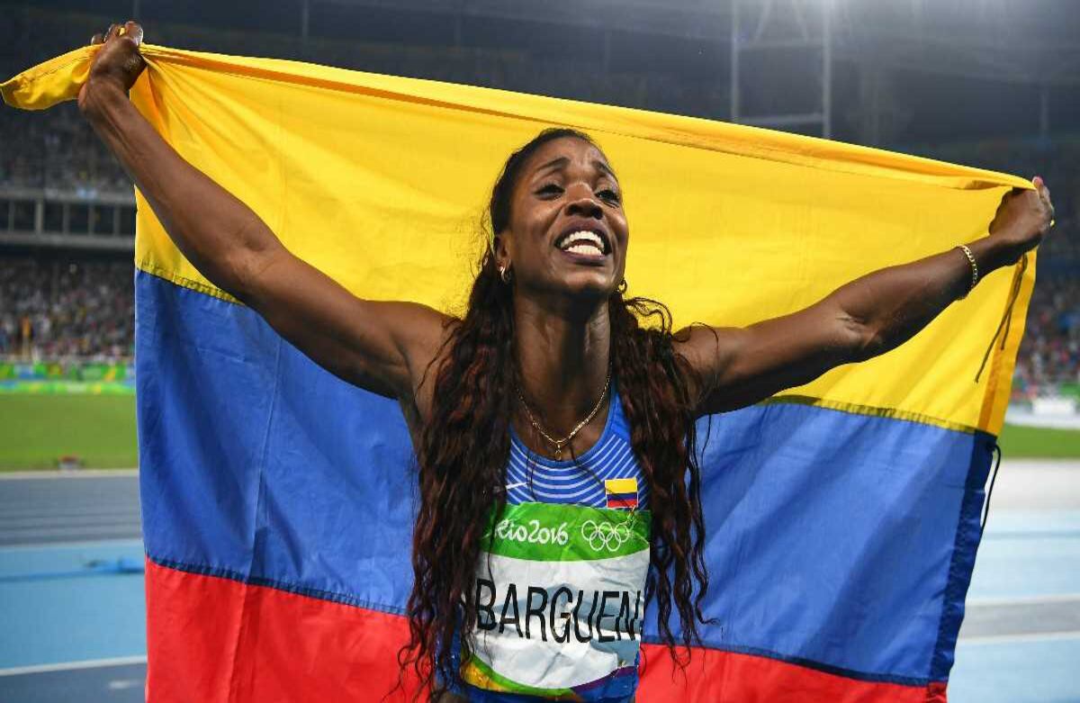 El tricolor se vistió más que nunca de oro con el triunfo de Caterine Ibargüen. FRANCK FIFE / AFP