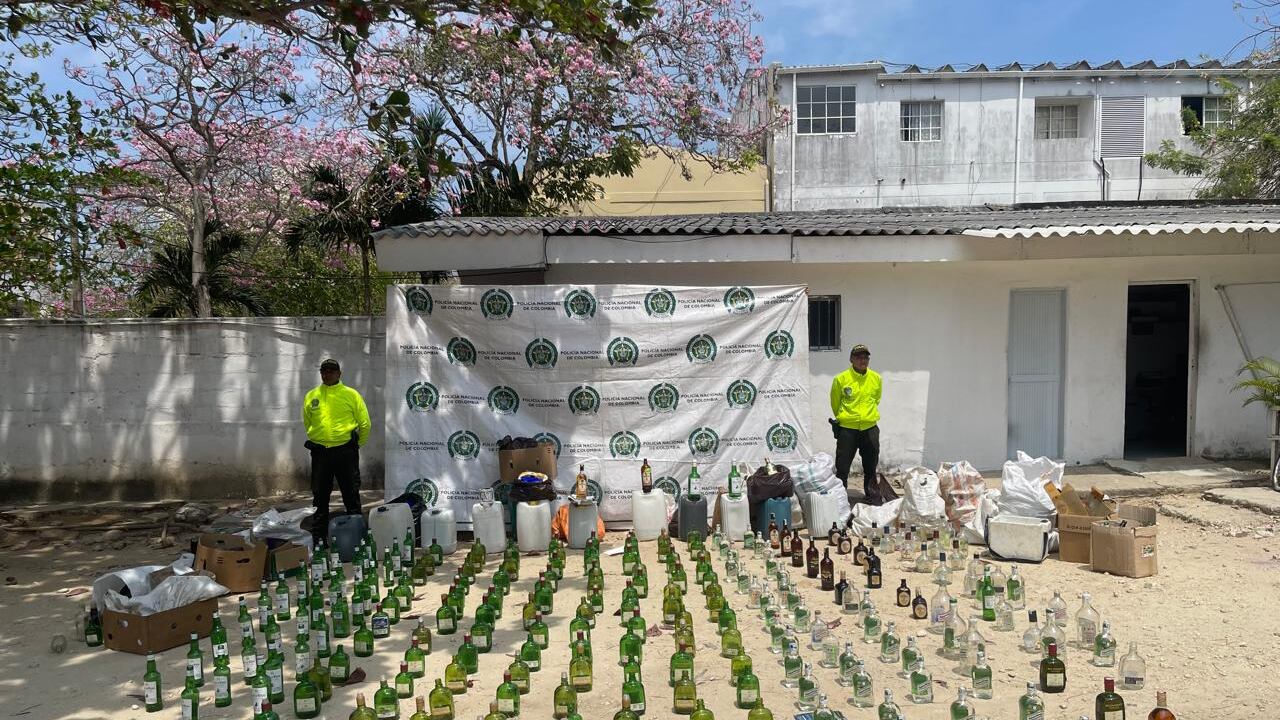 Licor decomisado en Barranquilla.