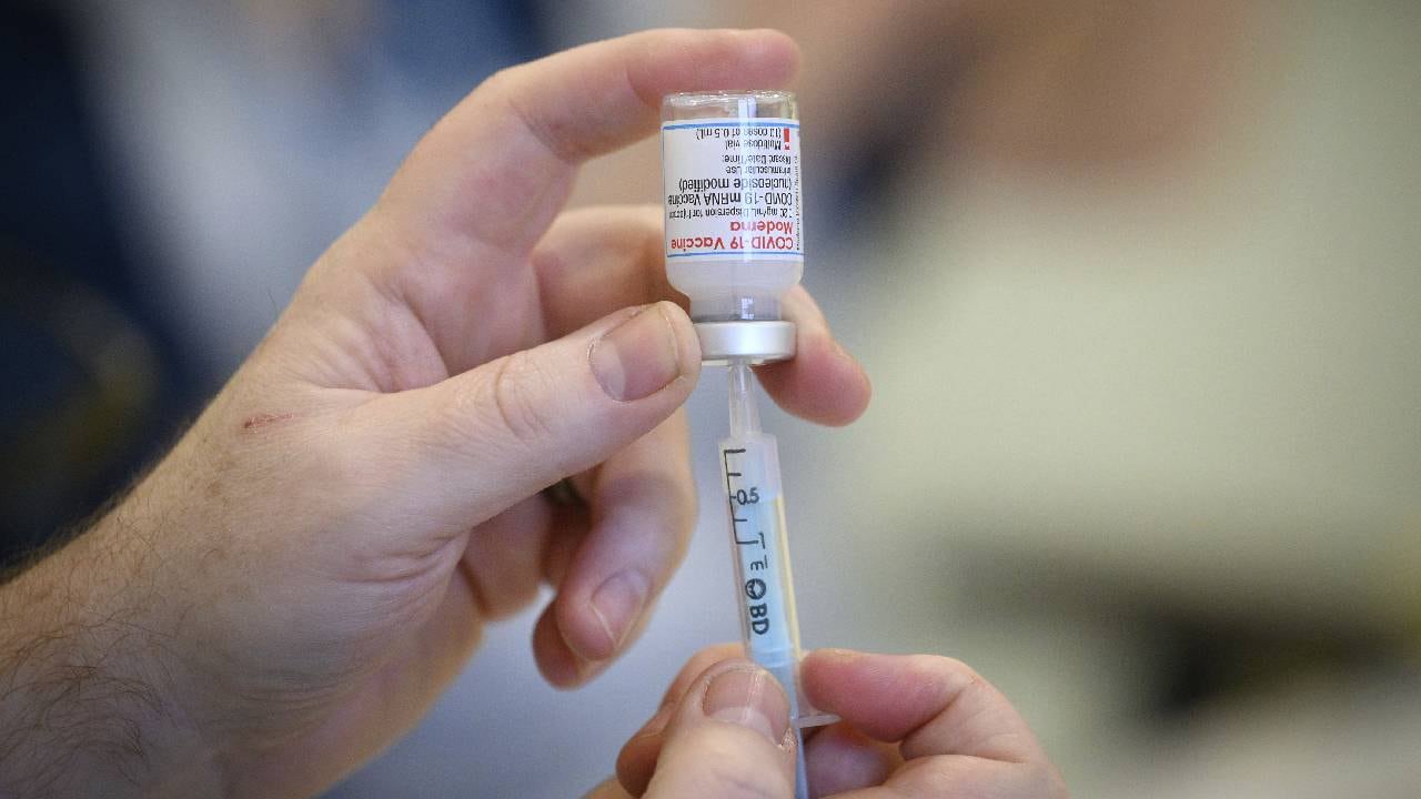 Las vacunas son la primera 'arma' para luchar en contra de la pandemia del coronavirus.