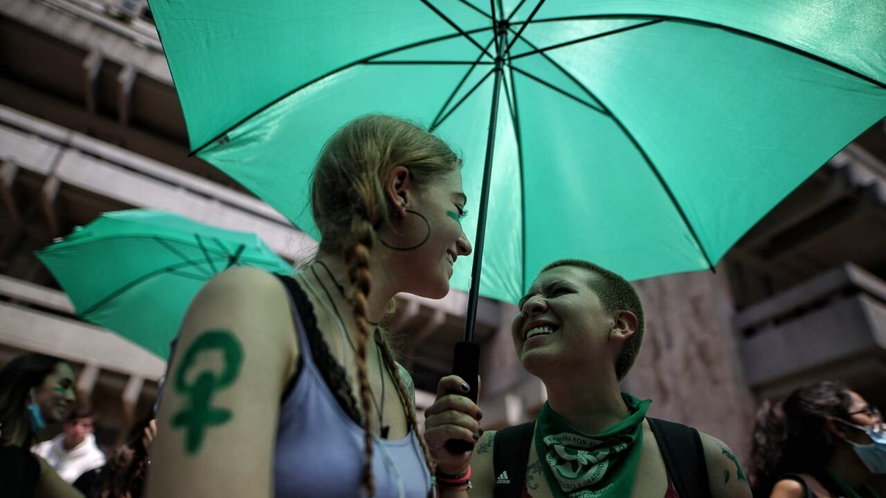Ecuador aprobó la ley que permite el aborto por violaciones. | imagen de referencia | Marcha contra el aborto 18 noviembre 2021. Foto Esteban Vega La-Rotta|