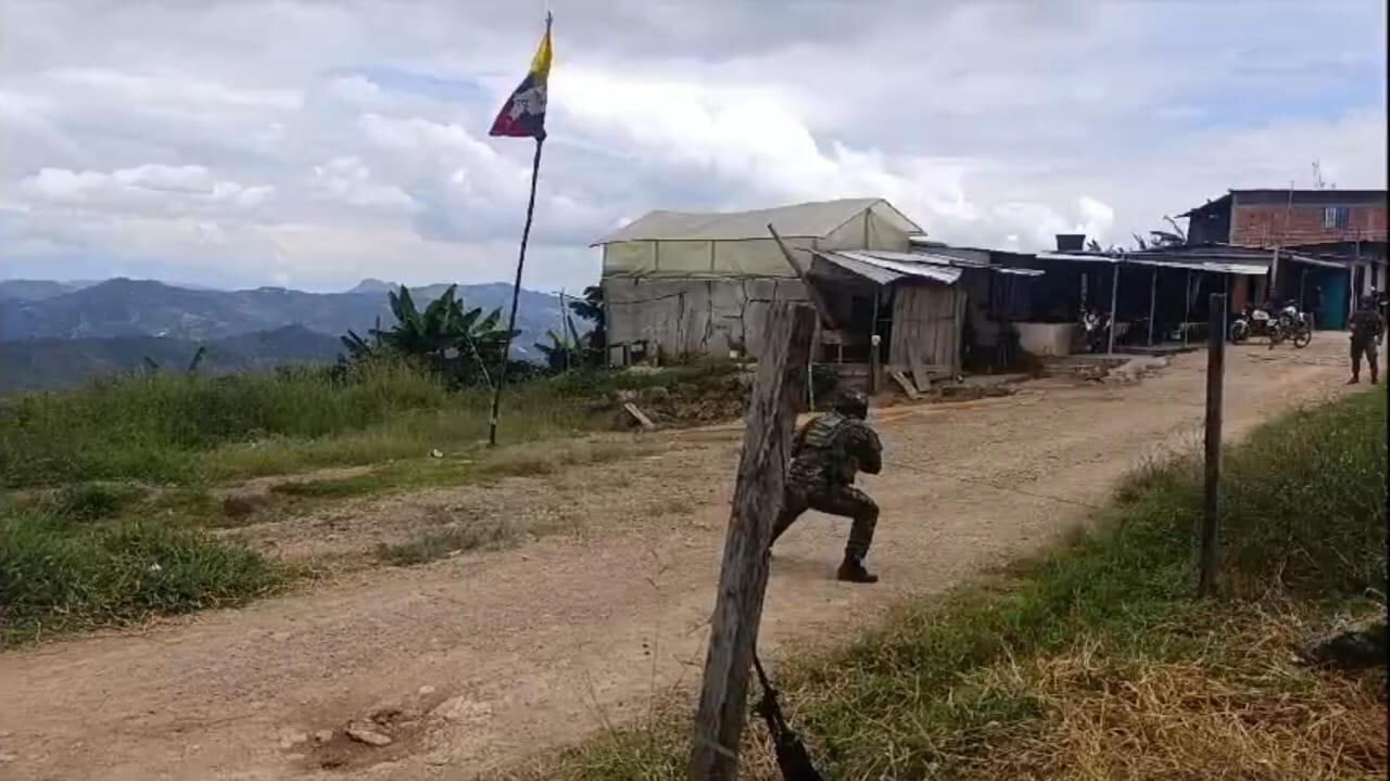 Un juez de conocimiento avaló la negociación y fijó una condena de 27 años y 20 días de prisión en contra de alias Jhonny Getial.