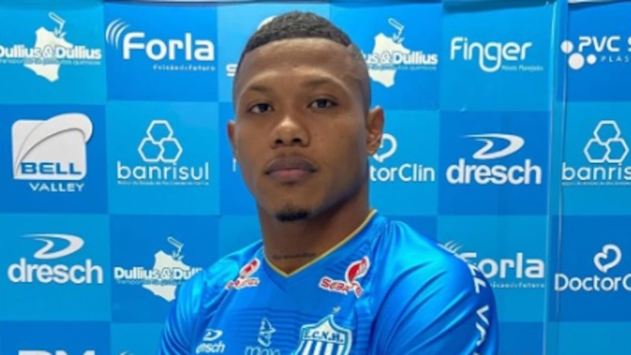 Anderson Tanque, jugador del Novo Hamburgo, dedicó el gol a su padre recién fallecido.