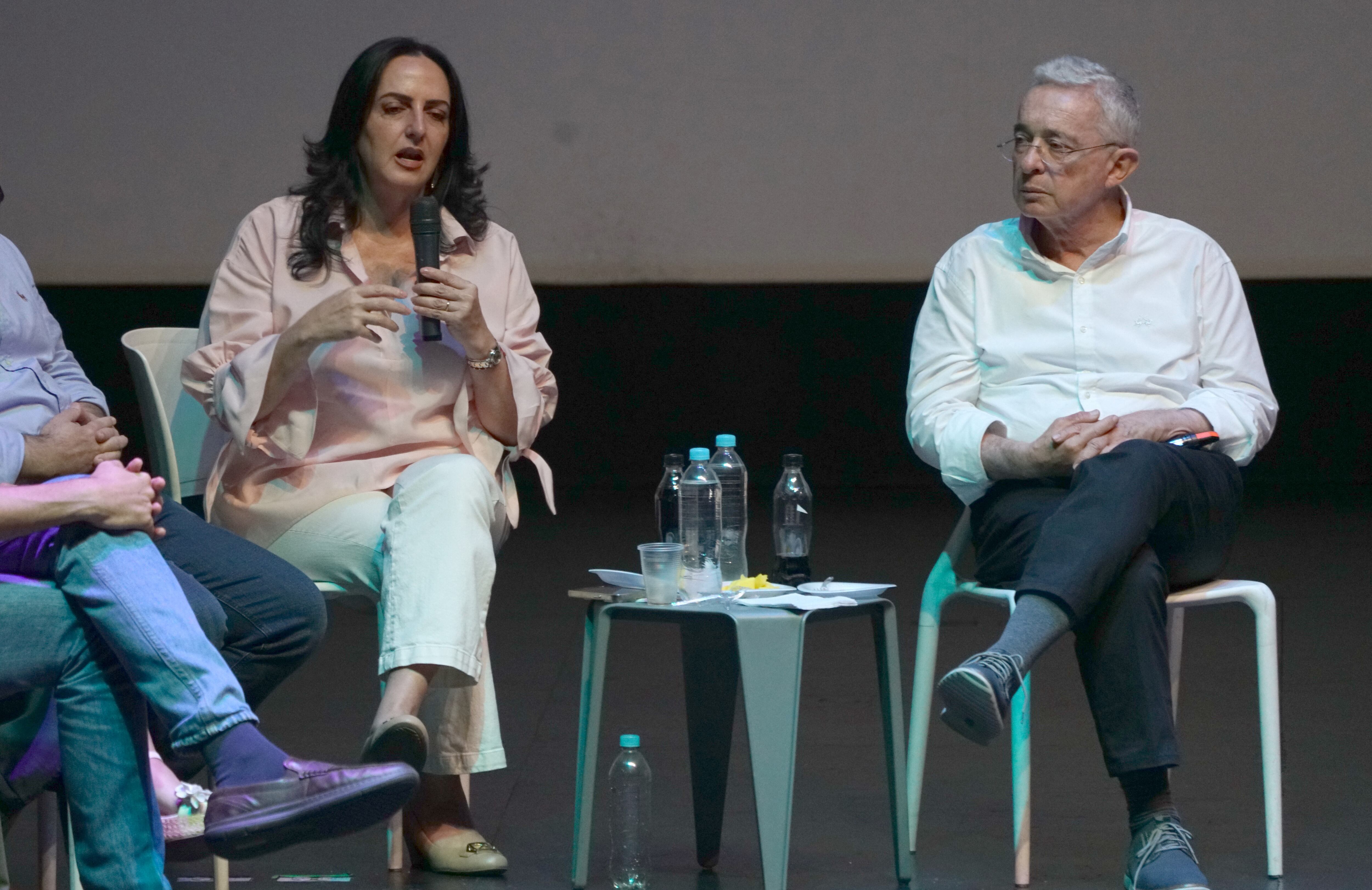 Representante a la Cámara Christian Munir Garces Aljure y la Senadora María Fernanda Cabal del Centro Democrático.