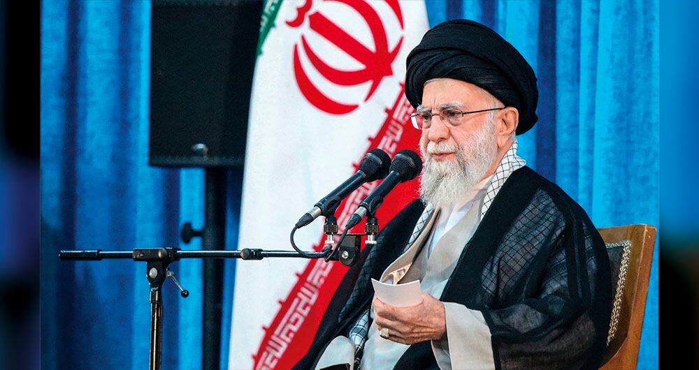 “Alí Jamenei es el único que decide sobre política de Estado y se mantiene desde hace casi 40 años. El 23 de julio del año pasado dijo que Israel está cerca de ser eliminado”.