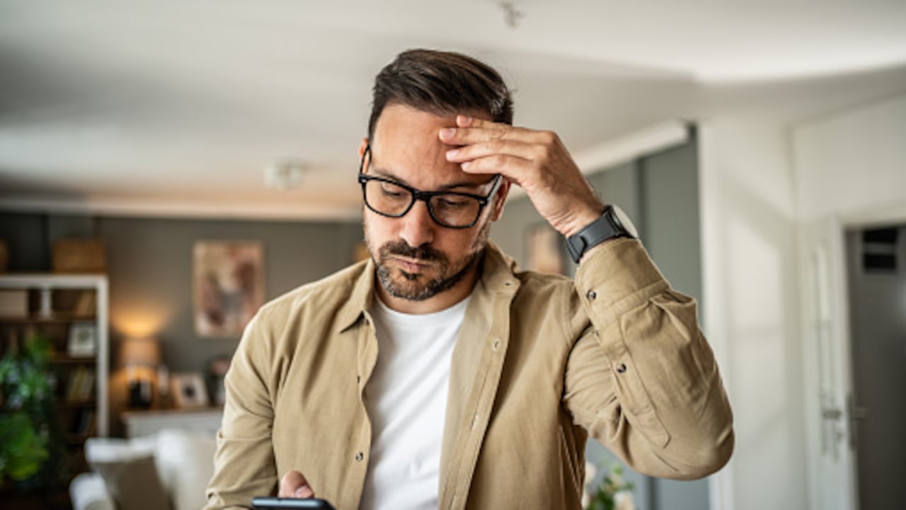 Algunas aplicaciones consumen varios recursos y hacen que la memoria caché se llene de basura, lo que afecta el funcionamiento del dispositivo.
