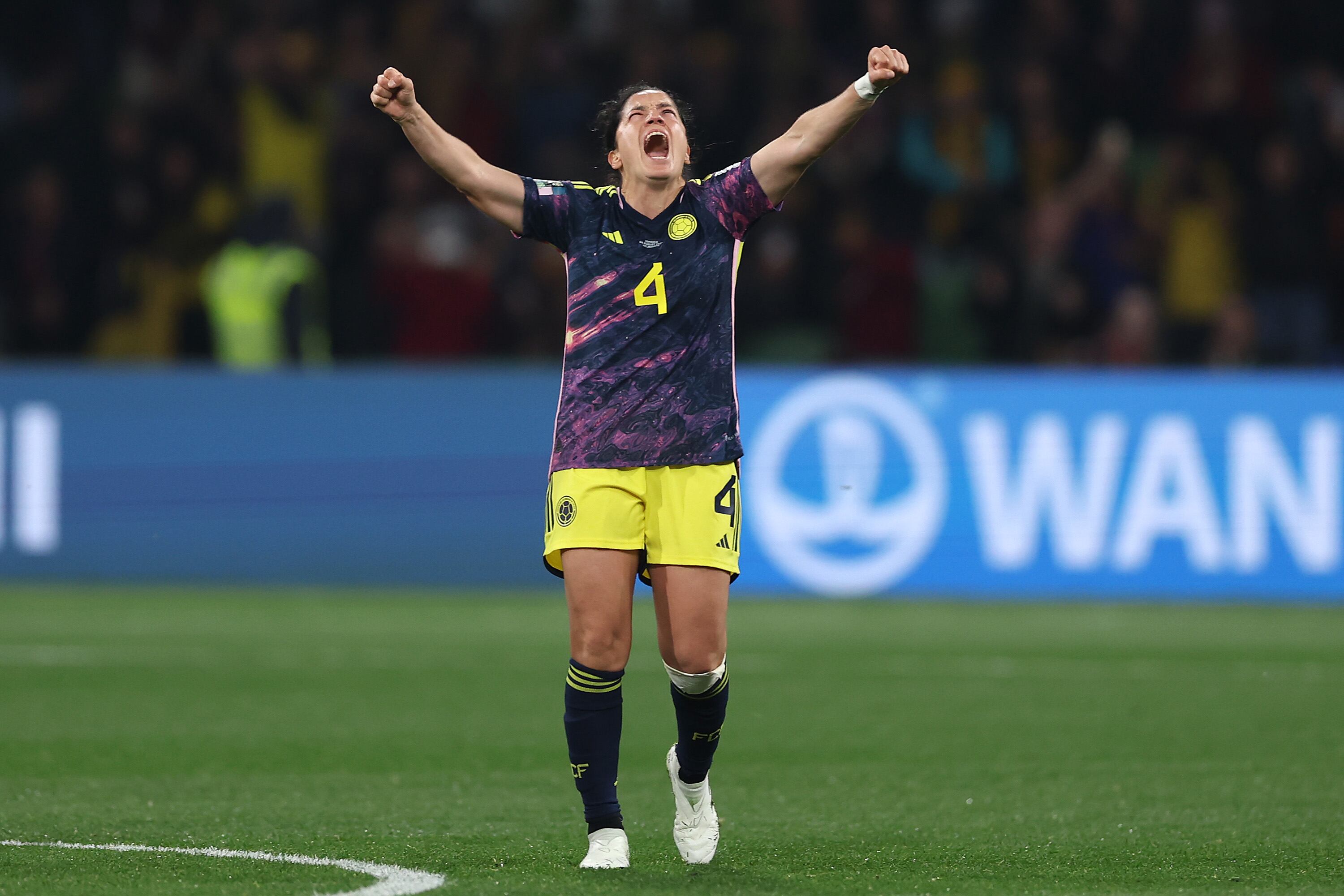 Diana Ospina García de Colombia celebra la victoria del equipo por 1-0 y avanza a los cuartos de final luego del partido de octavos de final de la Copa Mundial Femenina de la FIFA Australia y Nueva Zelanda 2023 entre Colombia y Jamaica en el Melbourne Rectangular Stadium en agosto 08, 2023 en Melbourne / Naarm, Australia. (Foto de Alex Pantling - FIFA/FIFA vía Getty Images)