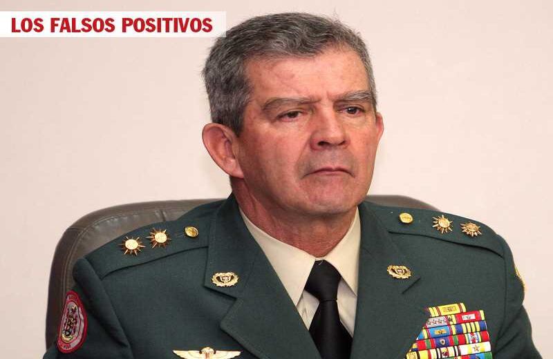 Los falsos positivos:  Las investigaciones por ejecuciones extrajudiciales, conocidas como falsos positivos, por las cuales hay cerca de 3.000 militares detenidos, ya han llegado hasta los generales. Al finalizar la administración de Montealegre se anunció la posible responsabilidad de hasta diez de ellos. Se trata de la primera vez que el caso toca a oficiales de estos rangos desde que comenzaron las pesquisas en 2008. Varios han sido llamados a declarar e incluso uno de ellos, el general William Torres, está detenido mientras se define su situación. El general Mario Montoya,  excomandante del Ejército, ha sido citado a diligencia de imputación por varios casos, pero esta no se ha concretado. Definir la suerte de estos generales es uno de los grandes retos que tendrá el nuevo fiscal.