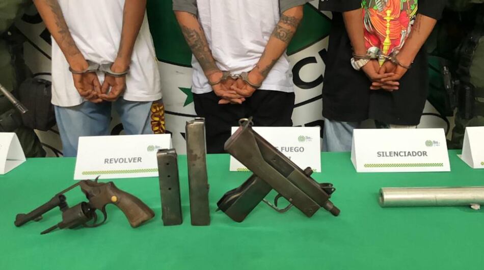 Elementos incautados a los dos capturados.