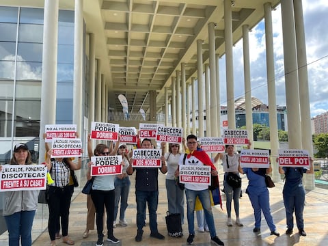 Los afectados anunciaron una nueva protesta el próximo 1 de diciembre, día en que empieza a regir la medida en la ciudad.