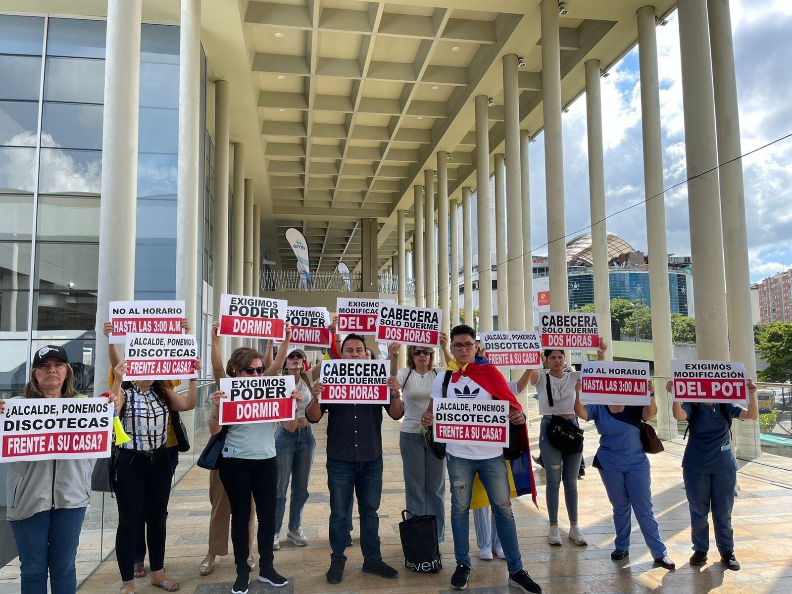 Los afectados anunciaron una nueva protesta el próximo 1 de diciembre, día en que empieza a regir la medida en la ciudad.