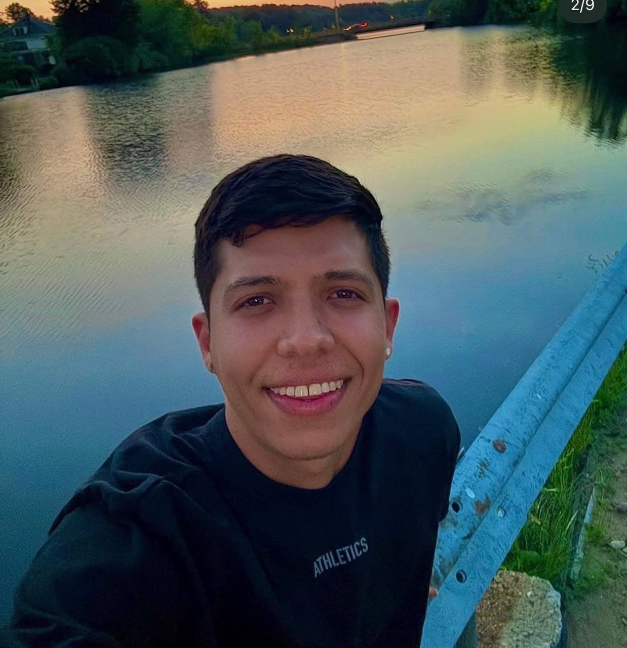 Joan Sebastian Durán Guerrero tenía 26 años y residía junto a su esposa e hija en el estado de Maine.