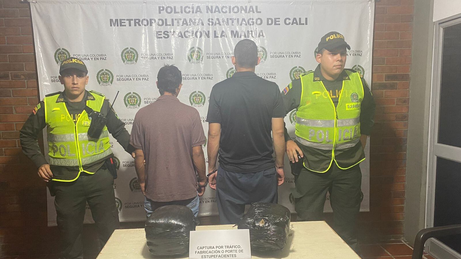 Dos hombres fueron sorprendidos transportando cinco mil gramos de marihuana en el barrio Pance de Cali.
