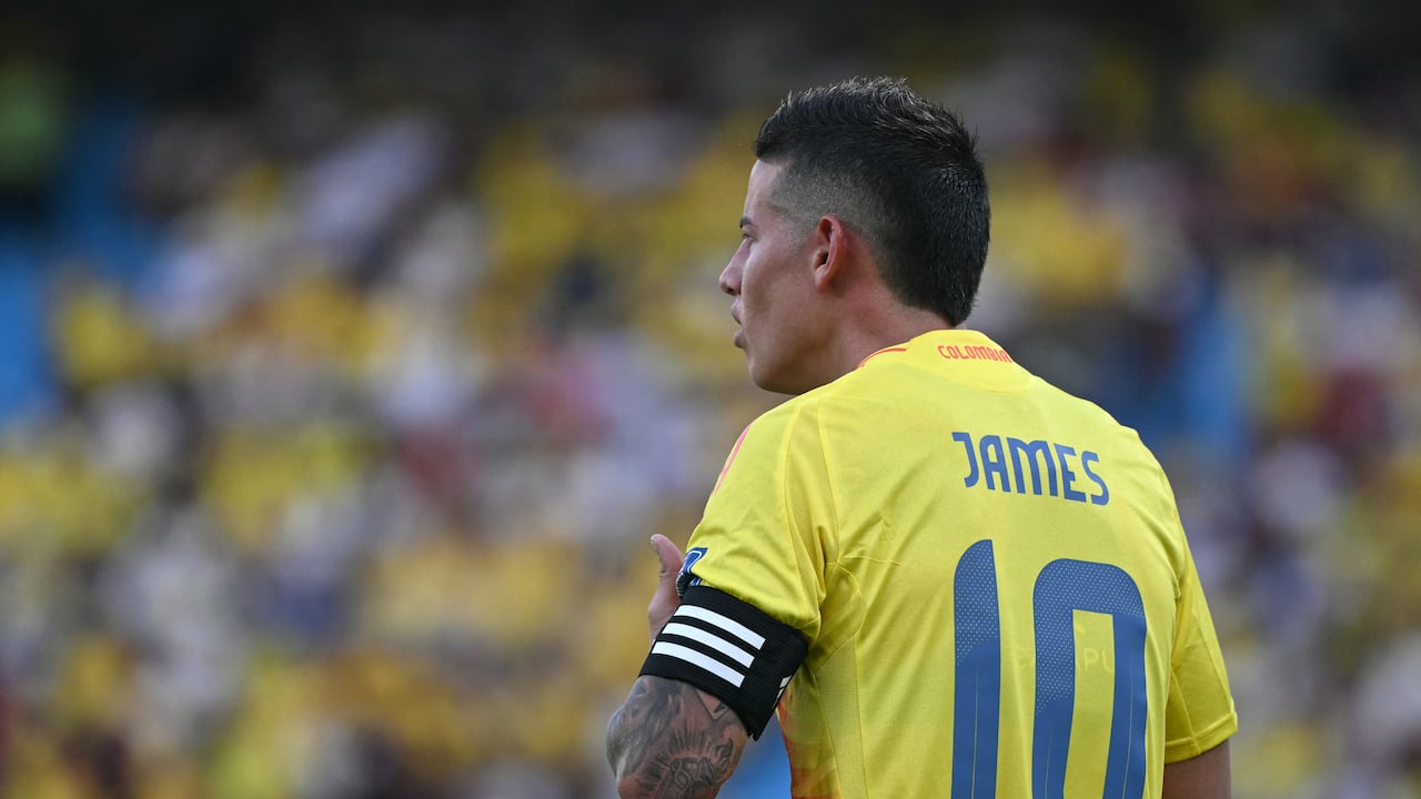 Colombia's midfielder #10 James Rodriguez reacts during the 2026 FIFA World Cup South American qualifiers football match between Colombia and Peru, at the Metropolitano Roberto Melendez stadium in Barranquilla, Colombia, on June 6, 2025. (Photo by Luis ACOSTA / AFP)