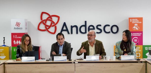 Andesco, gremio liderado por Camilo Sánchez, y CREE, dirigido por Tomás González, destapan los nuevos escenarios con el gas.