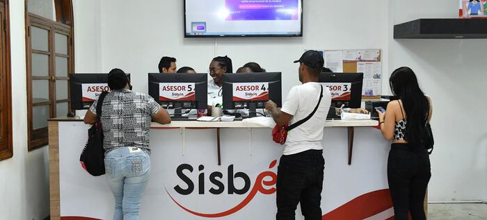 En el grupo A también se contempla el Ingreso Solidario, una transferencia monetaria destinada a hogares en pobreza extrema.