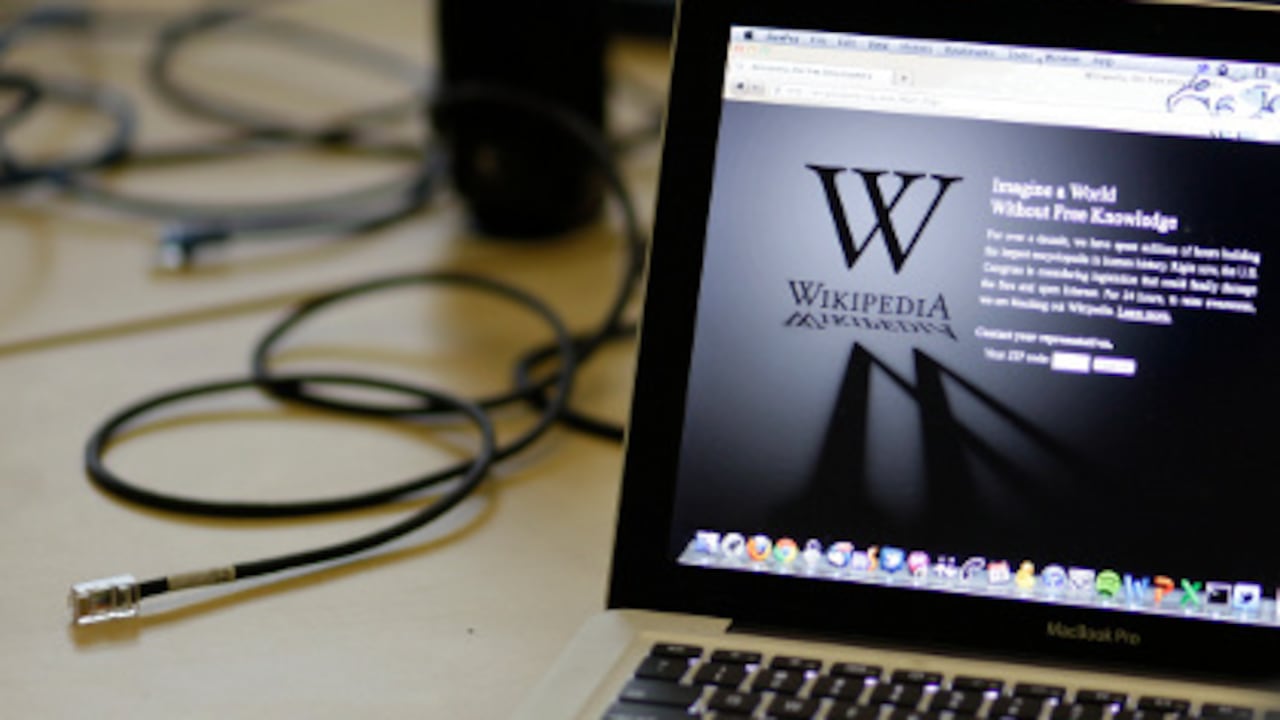 Grandes de internet como Wikipedia protagonizaron este miércoles un apagón digital como medida de presión política.