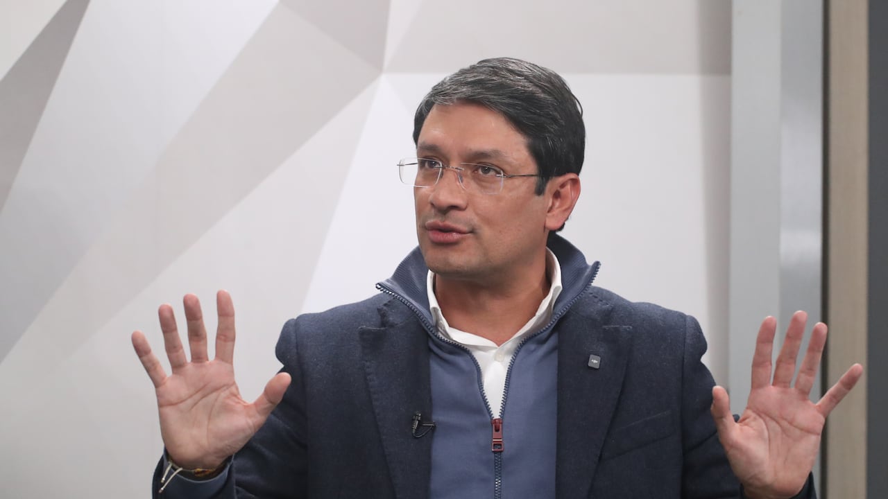 Camilo Romero enfrenta un proceso por posibles irregularidades en un contrato para vender aguardiente cuando era gobernador de Nariño.