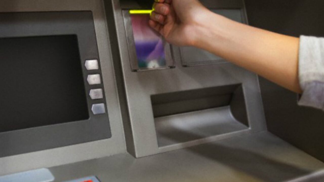 Los establecimientos de crédito presentaron un crecimiento promedio en sus activos de 9.55% en términos reales anuales, explicado en un 78% por la cartera de créditos.