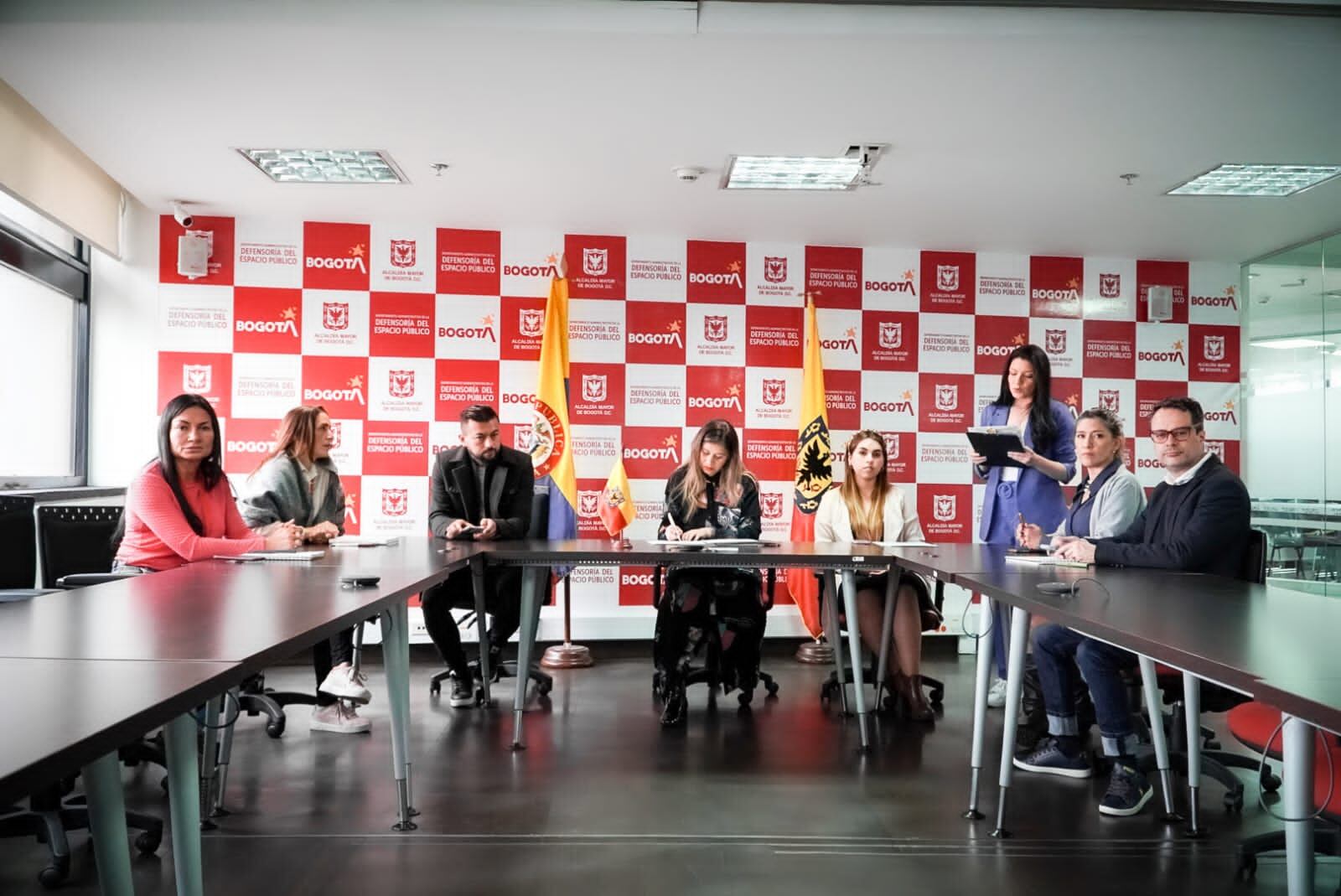 Bogotá y Quito renovaron el acuerdo de cooperación internacional para la creación de estrategias que promuevan el uso, goce y disfrute del espacio público