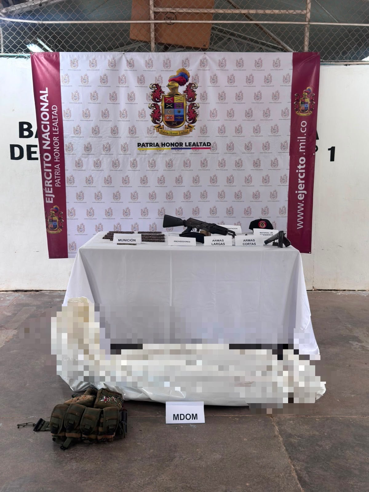 Las autoridades incautaron material de guerra en medio de un operativo en Maicao, La Guajira.
