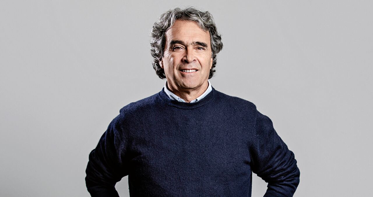 Sergio FajardoSobre él, Quintero dijo: “Nos ha tocado llegar a salvar a EPM y a Medellín de esa forma tibia pero destructiva de hacer política”.