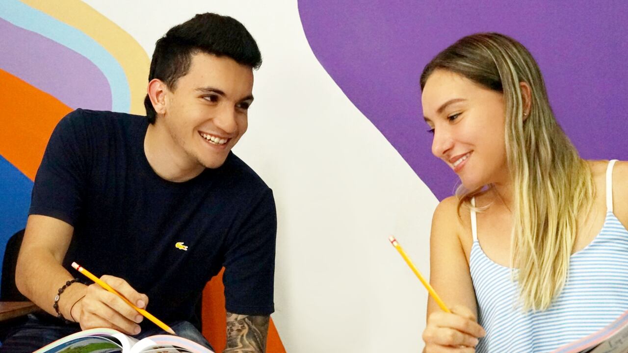 Hélmer Pardo dispone de una amplia lista de productos que hacen parte de su portafolio para apoyar el trabajo académico de las instituciones educativas, afianzando sus fortalezas y disminuyendo las debilidades de sus estudiantes.