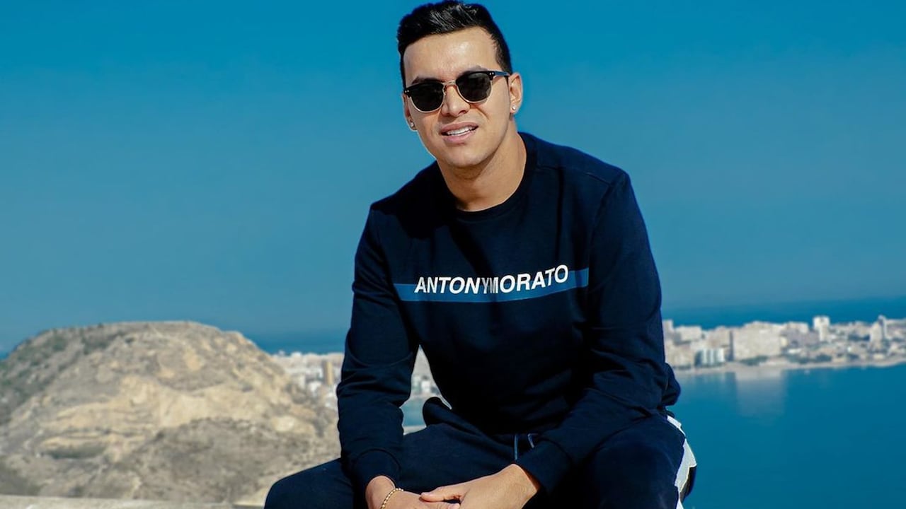 El cantante de música popular reveló algunos detalles de su vida personal.