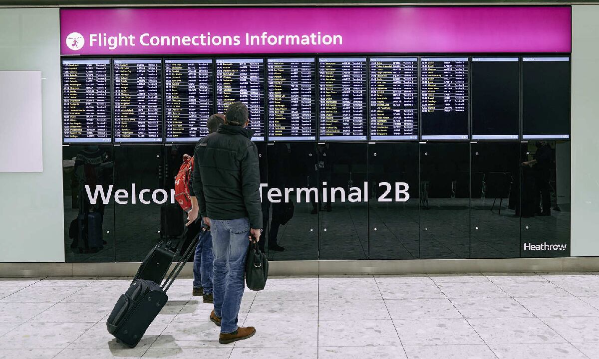 Autoridades aeroportuarias reportaron la presencia de trazas de uranio en el equipaje del hombre de 60 años.