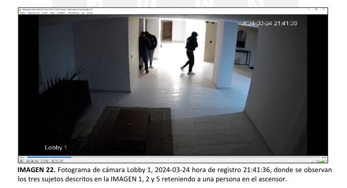 Imágenes del ingreso de los hombres al edificio