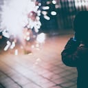Vecinos del barrio El Reposo en Floridablanca, Santander, alertaron a las autoridades de las lesiones que sufrió el menor. Foto: contexto GettyImages.