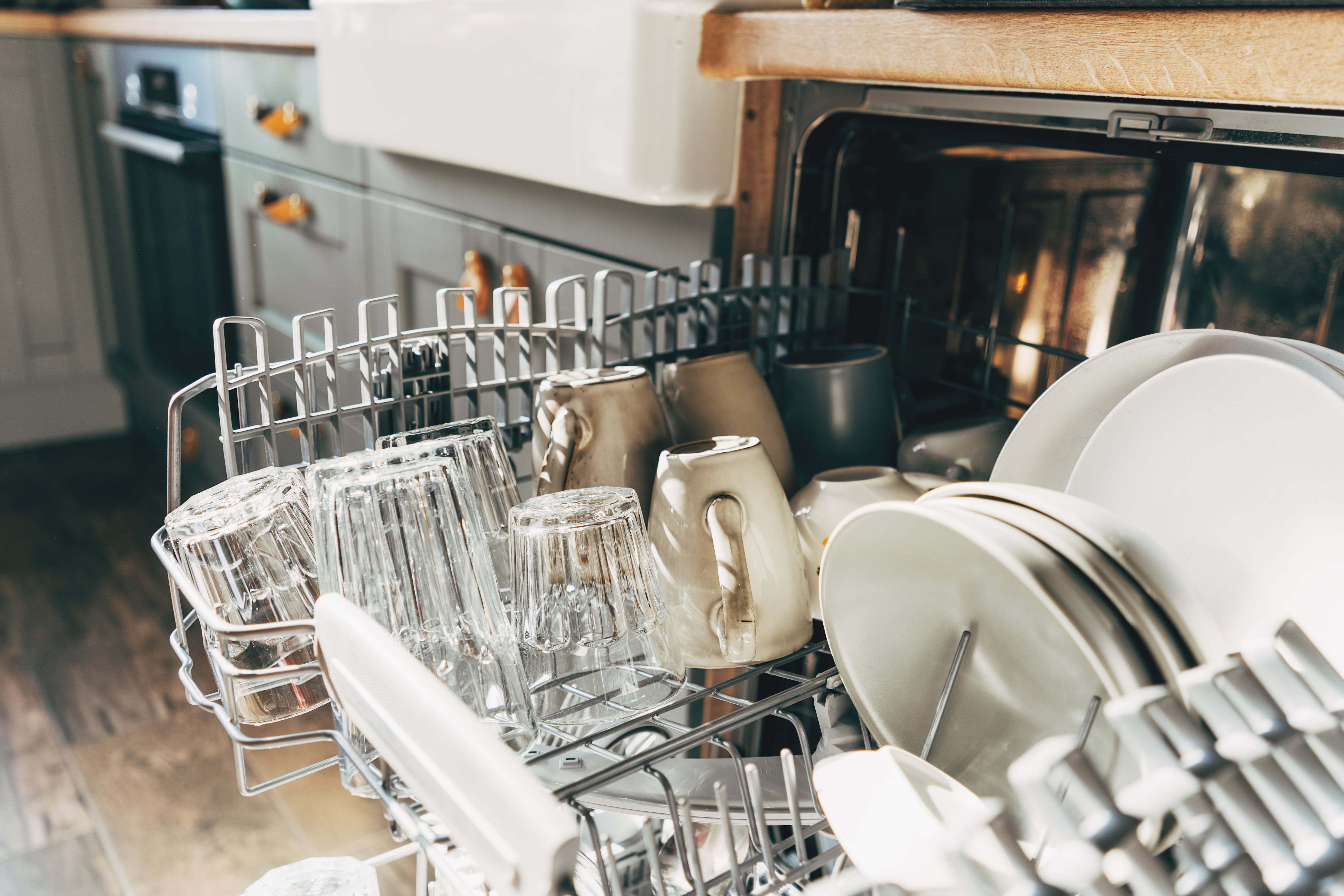 Si no se limpian regularmente, las bacterias tienen más tiempo para acumularse y desarrollarse.