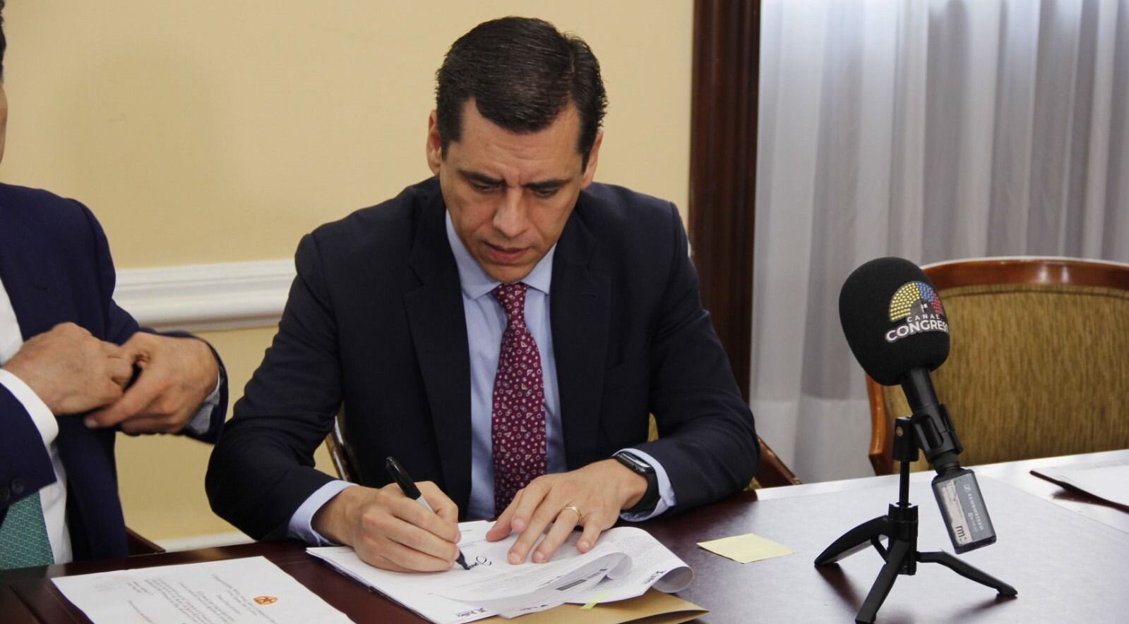 El proyecto fue radicado por el senador Julio Elías Vidal