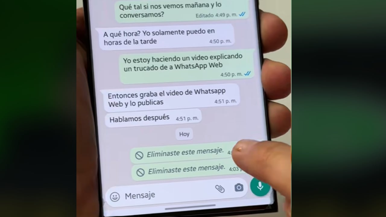 El historial del sistema muestra mensajes de WhatsApp que ya no están.