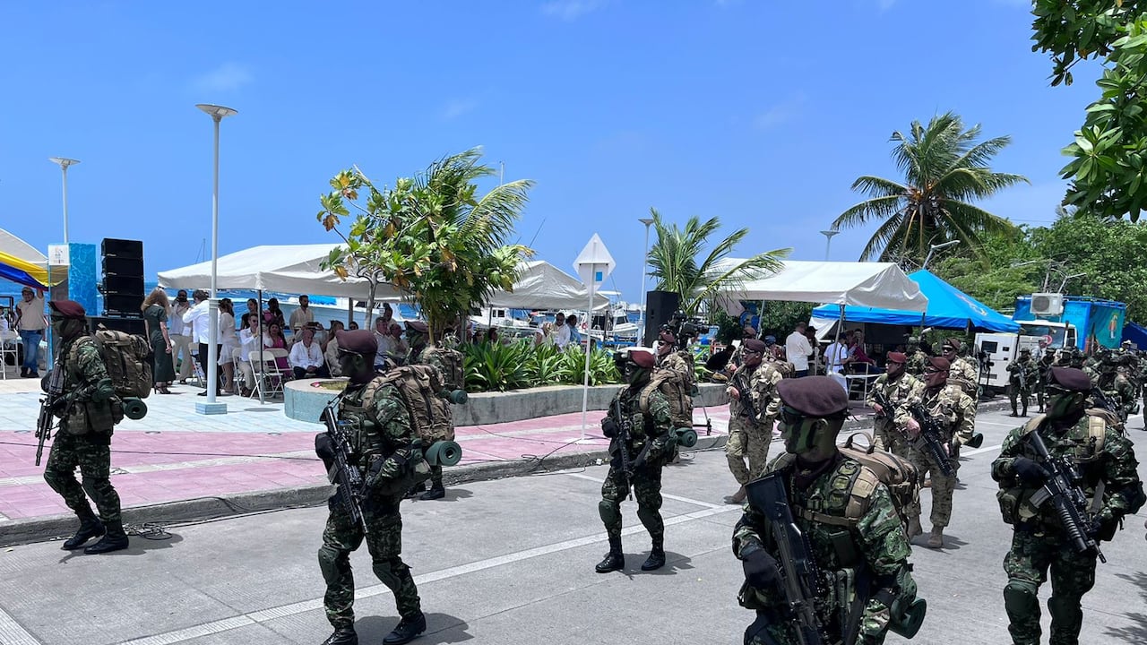 Desfile 20 de julio en San Andres