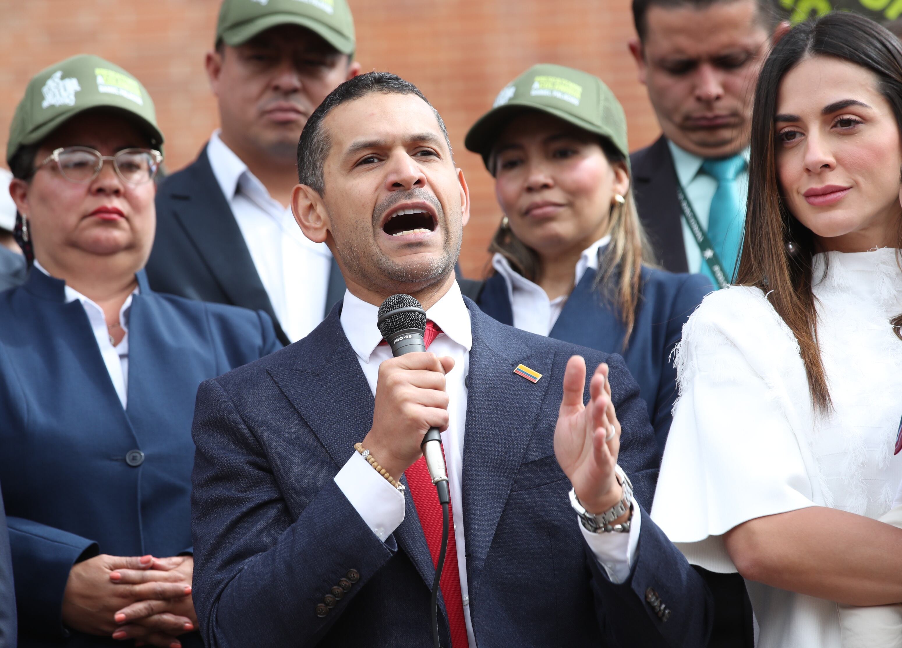 Daniel Palacios se unió a este llamado.