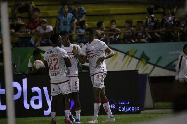 Imagen del último partido entre Huila y Santa Fe por la fecha 19 de la Liga BetPlay 2023-ll.