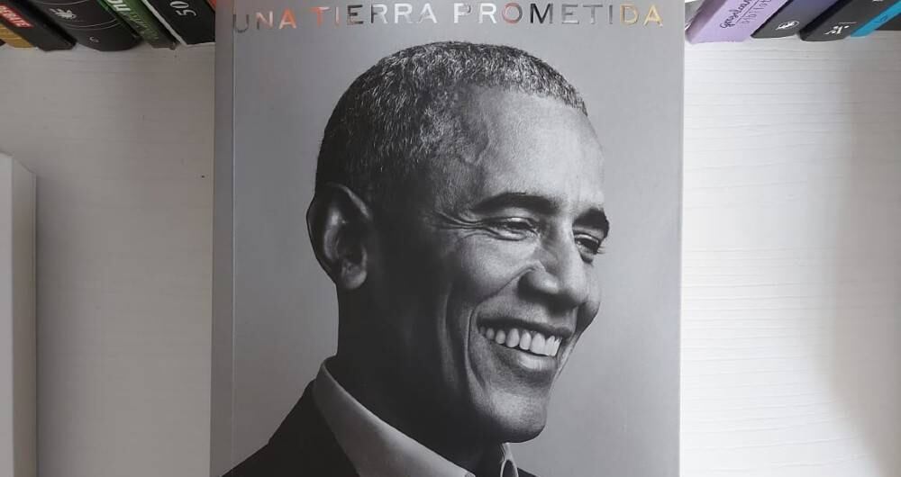 El libro del expresidente Obama es el más vendido en el país. 
