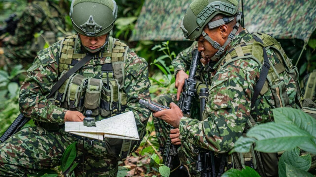El ministro de Defensa, el general (r) Pedro Sánchez, confirmó que fueron nueve los muertos durante la acción de la Fuerzas Aérea.