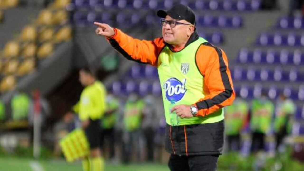 Alberto Suárez logró que Envigado vuelva disputar unos cuadrangulares de fútbol colombiano luego de 7 años. Foto: Dimayor.