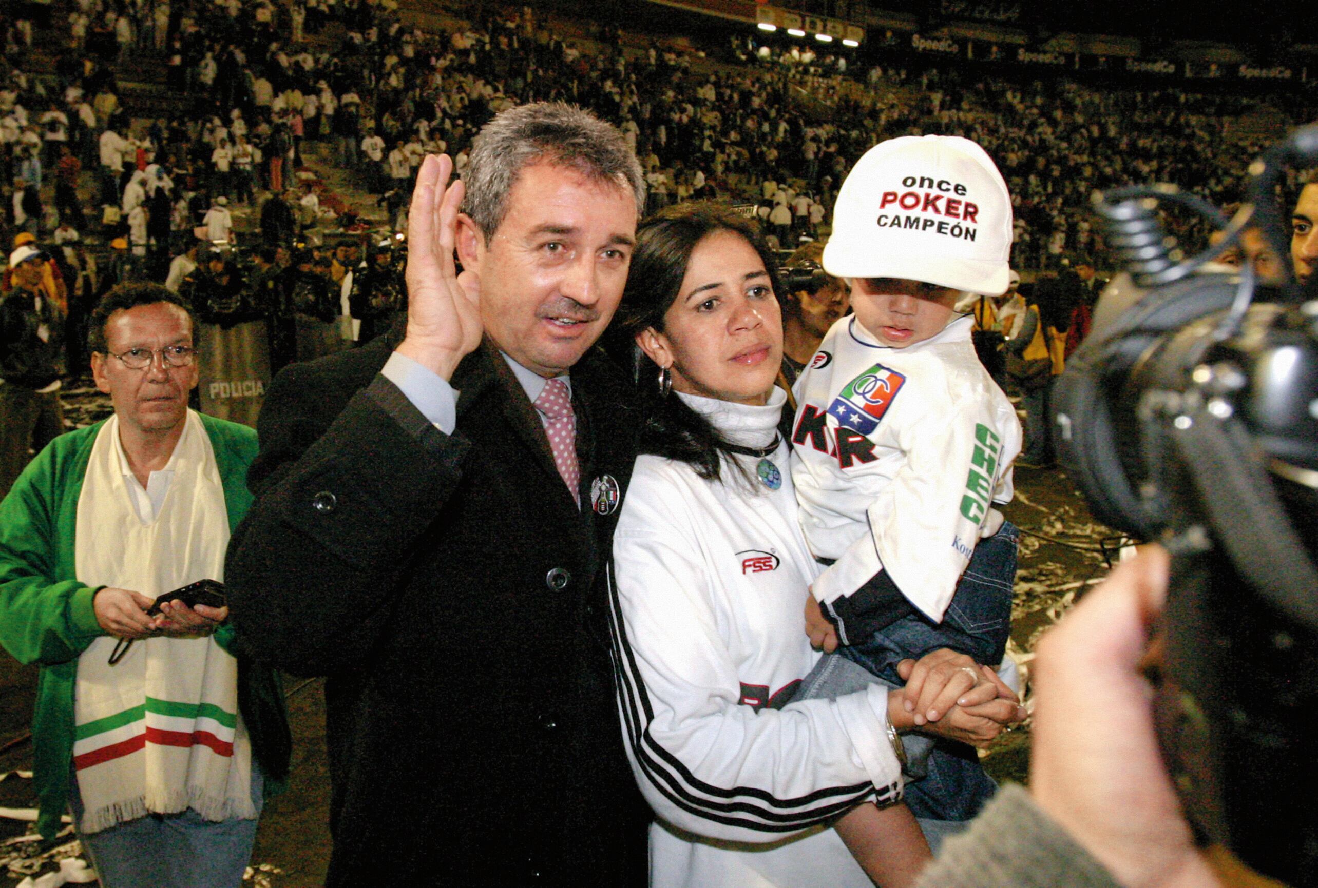 LUIS FERNANDO MONTOYA.