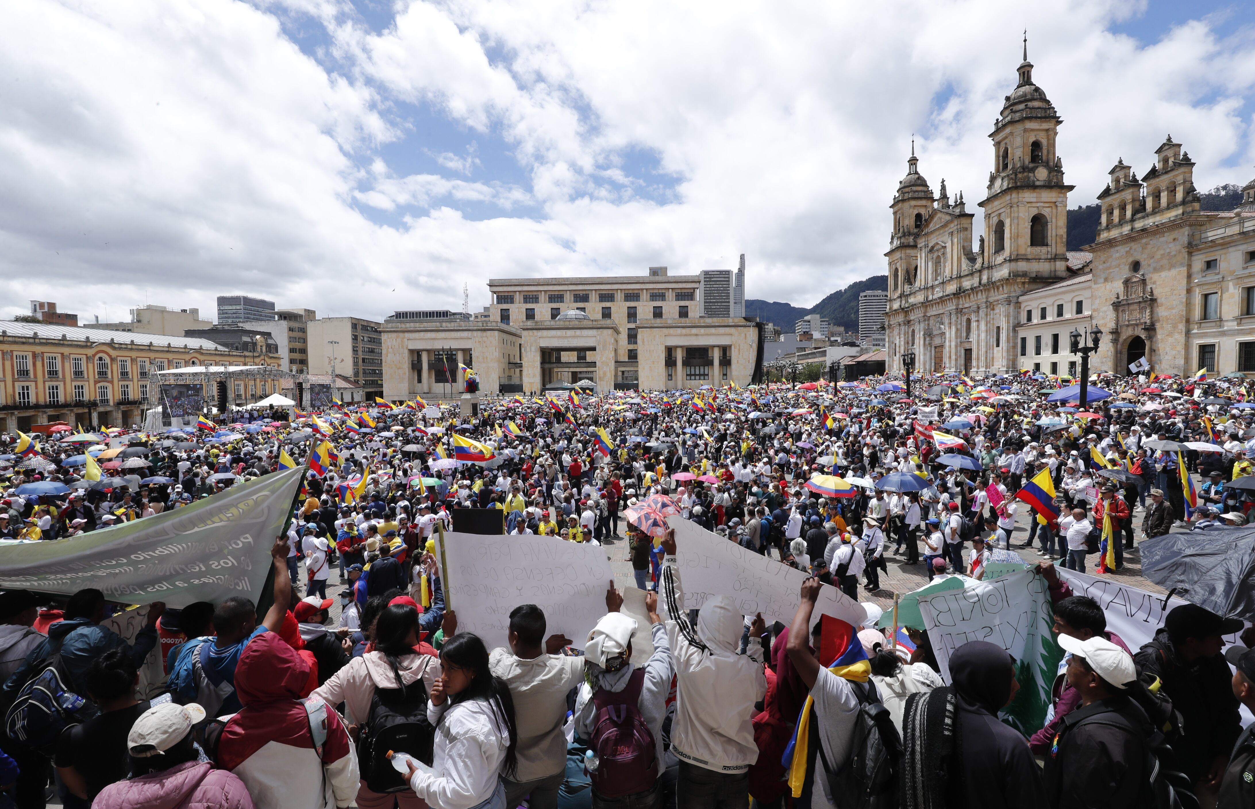 Marcha de la Mayoría este 20 de junio Bogotá Panorámica Plaza Bolívar