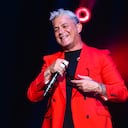 MONTERREY, MEXICO - FEBRUARY 17: Alejandro Sanz performing during a concert at Arena Monterrey on February 17, 2023 in Monterrey, Mexico. (Photo by Medios y Media/Getty Images)
