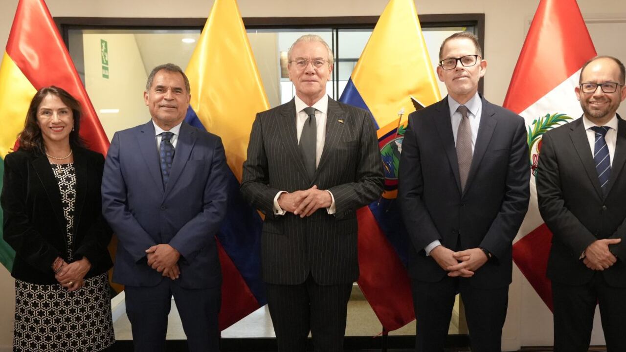 Gonzalo Gutiérrez Reinel, ex canciller de Perú asumió el cardo de secretario General de la CAN