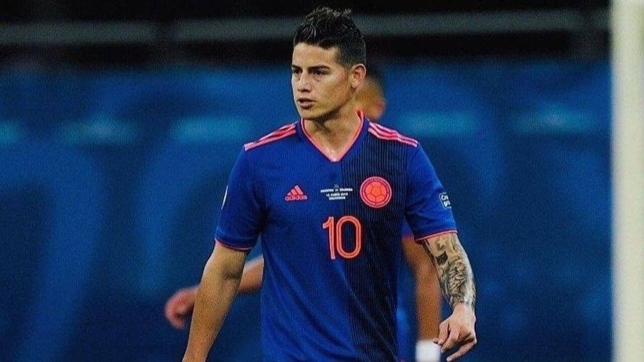 James Rodríguez dio un pase gol en el debut de Colombia.