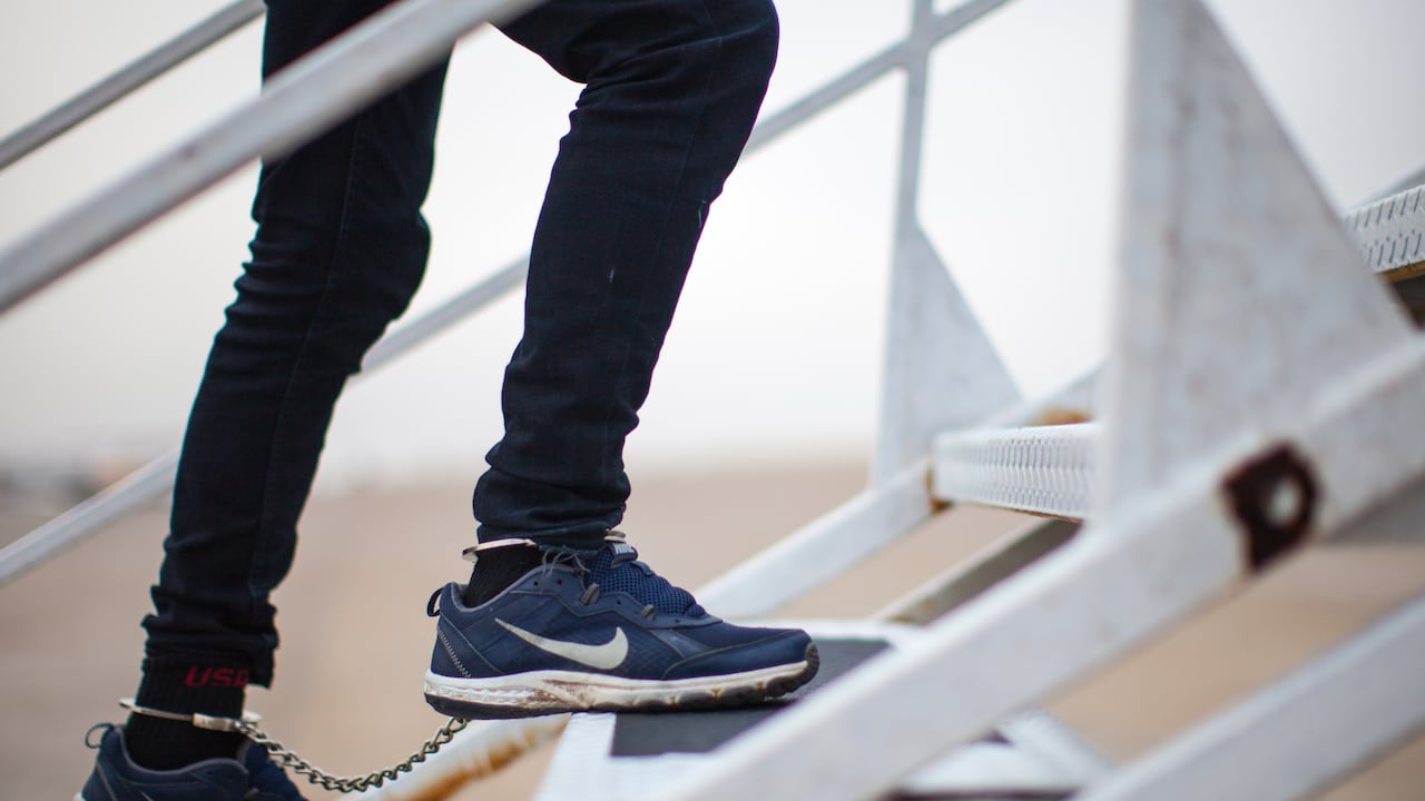 Documentos claves para suspender una deportación en Estados Unidos ante el ICE.