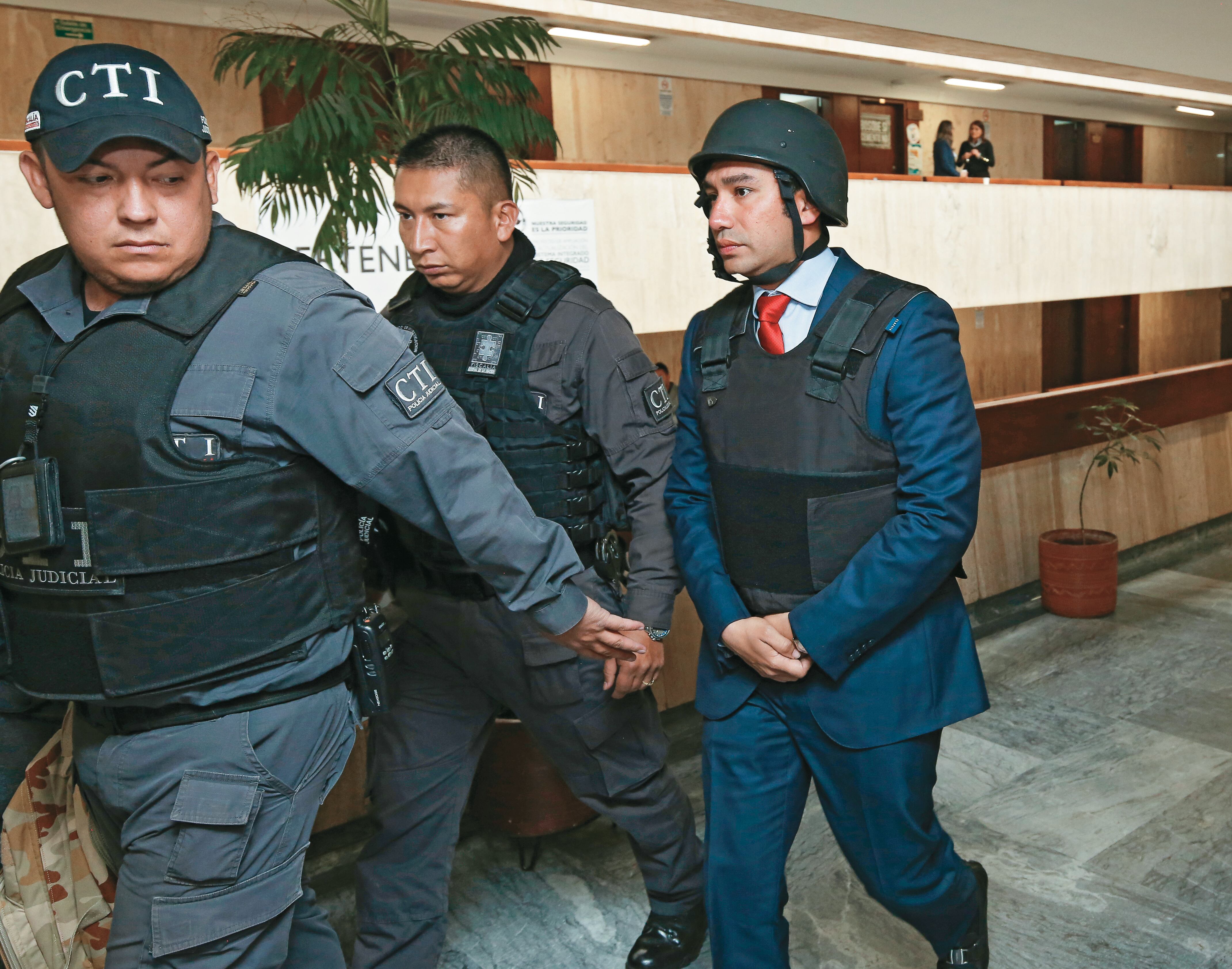 El exdirector anticorrupción Luis Gustavo Moreno fue detenido por el CTI en el Búnker de la Fiscalía. Fue extraditado a los Estados Unidos en 2020.