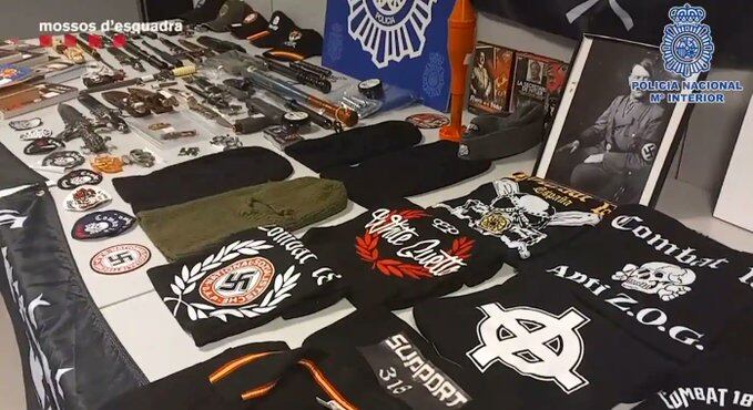 Material Neonazi de Combat 18